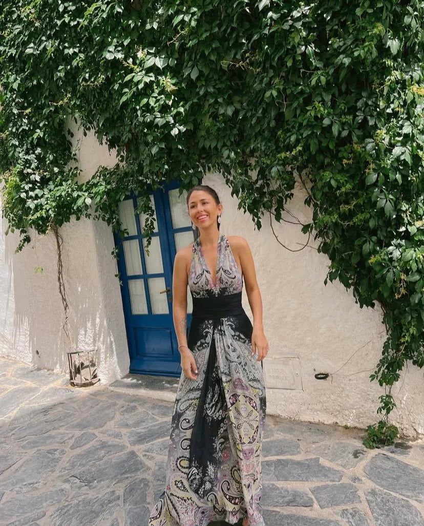 Long Sleeveless Printed Dress With A V-neckline