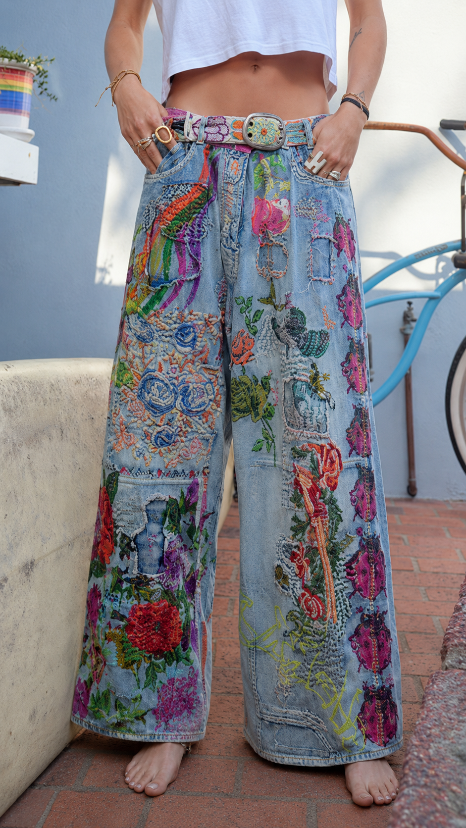 Magnolia Pearl Peonies Cropped Jeans