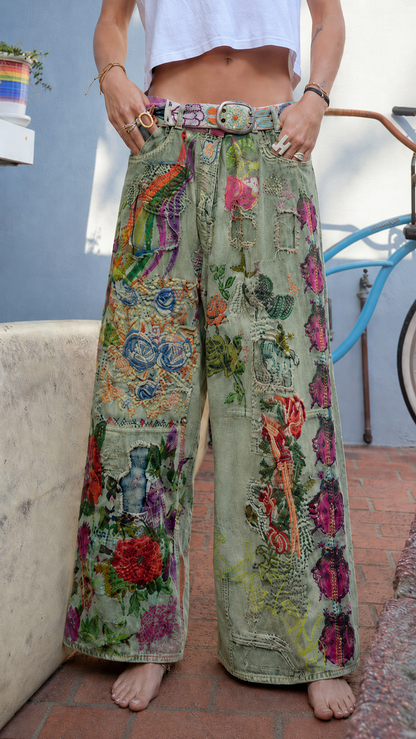 Magnolia Pearl Peonies Cropped Jeans