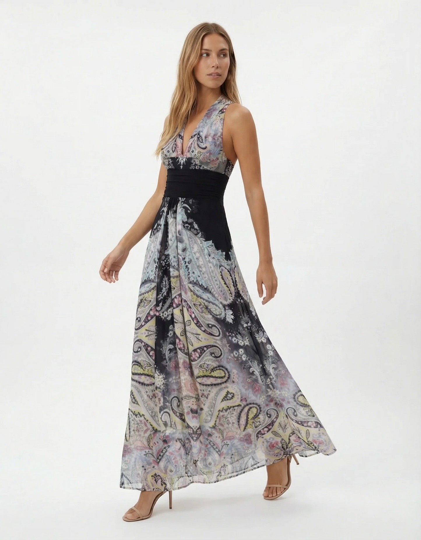 Long Sleeveless Printed Dress With A V-neckline